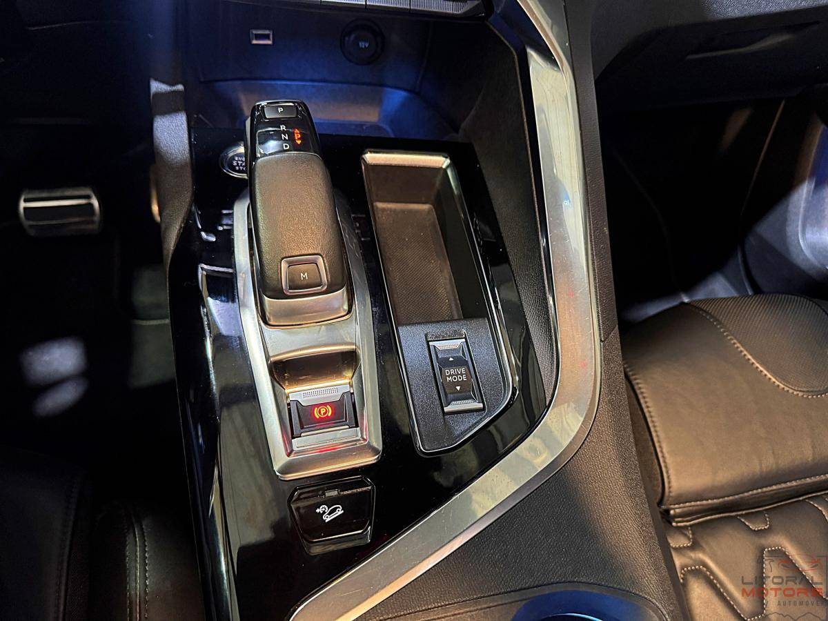 peugeot-5008-2021-gasolina-1199cc