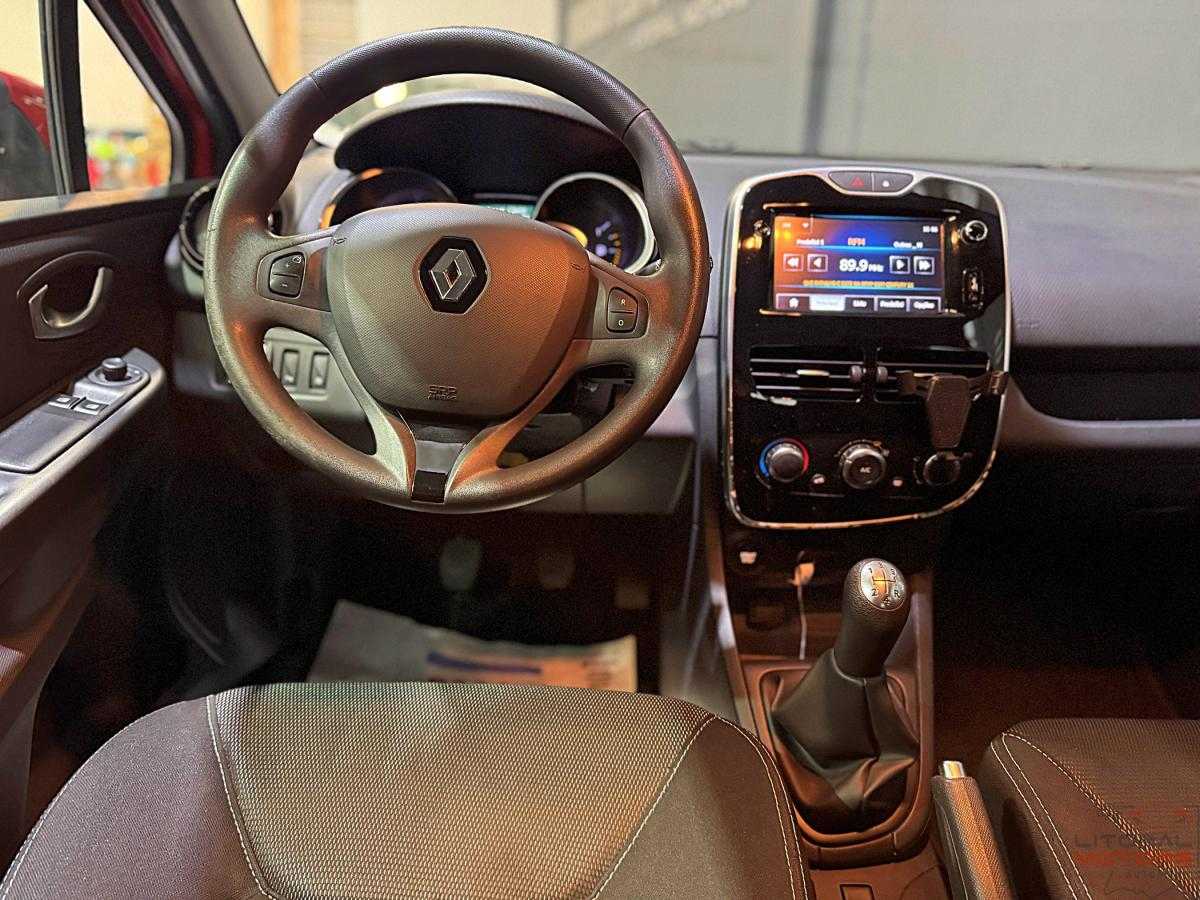 renault-clio-sport-tourer-2015-diesel-1461cc