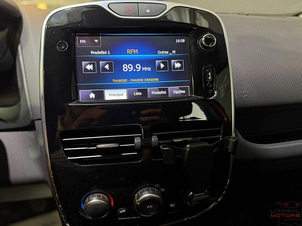 renault-clio-sport-tourer-2015-diesel-1461cc