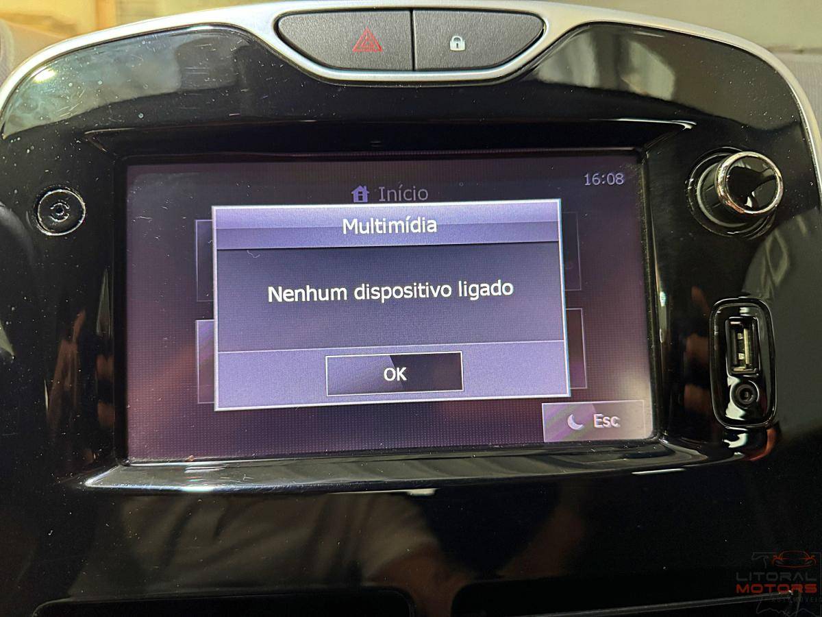 renault-clio-sport-tourer-2015-diesel-1461cc