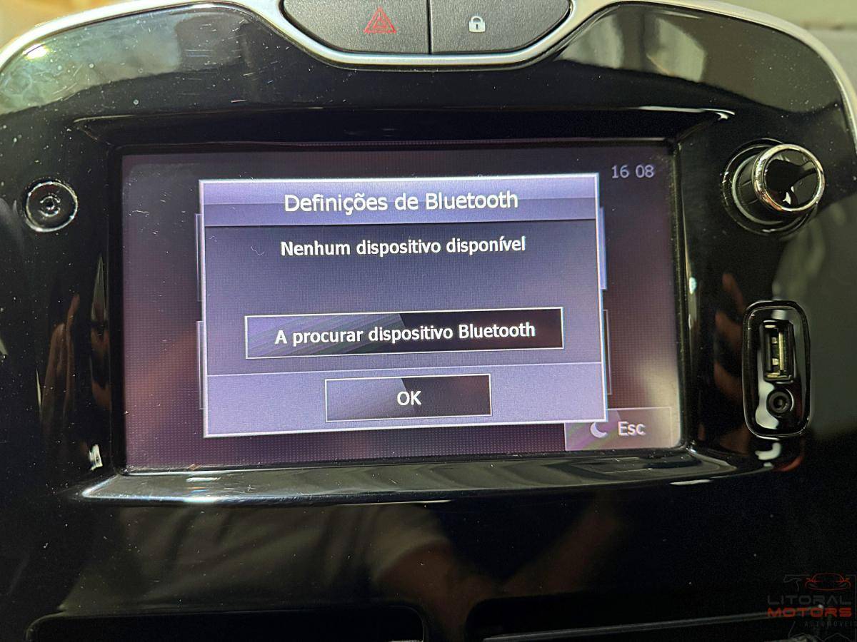 renault-clio-sport-tourer-2015-diesel-1461cc