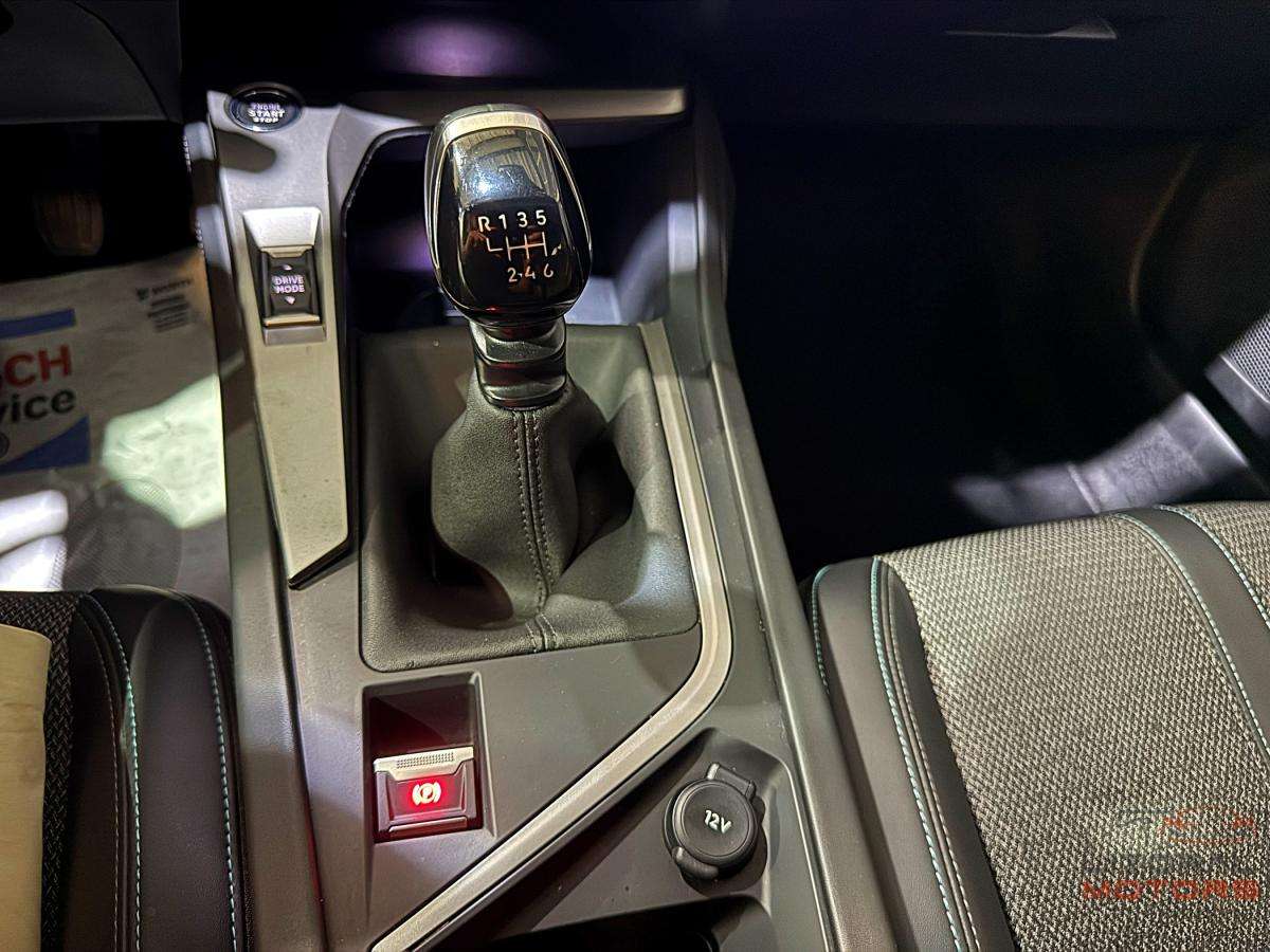 peugeot-308-2024-gasolina-1199cc