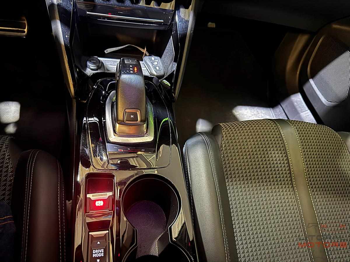 peugeot-2008-2020-gasolina-1199cc
