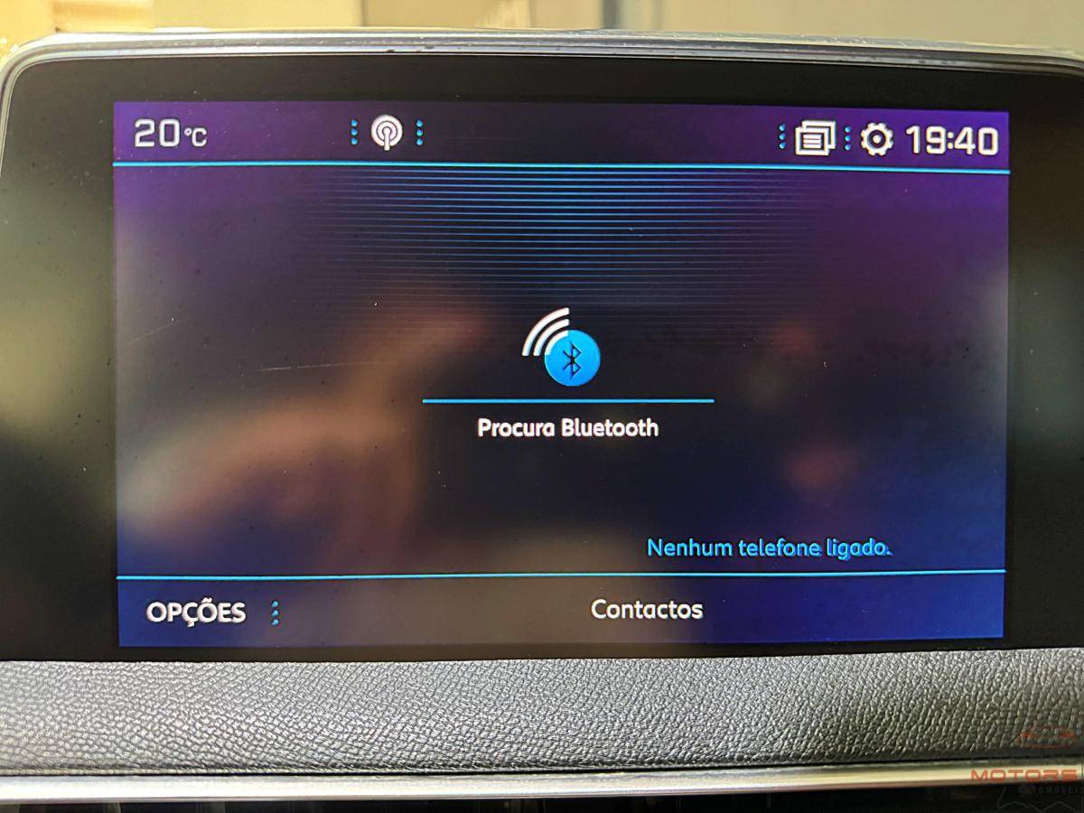 peugeot-5008-2018-diesel-1499cc