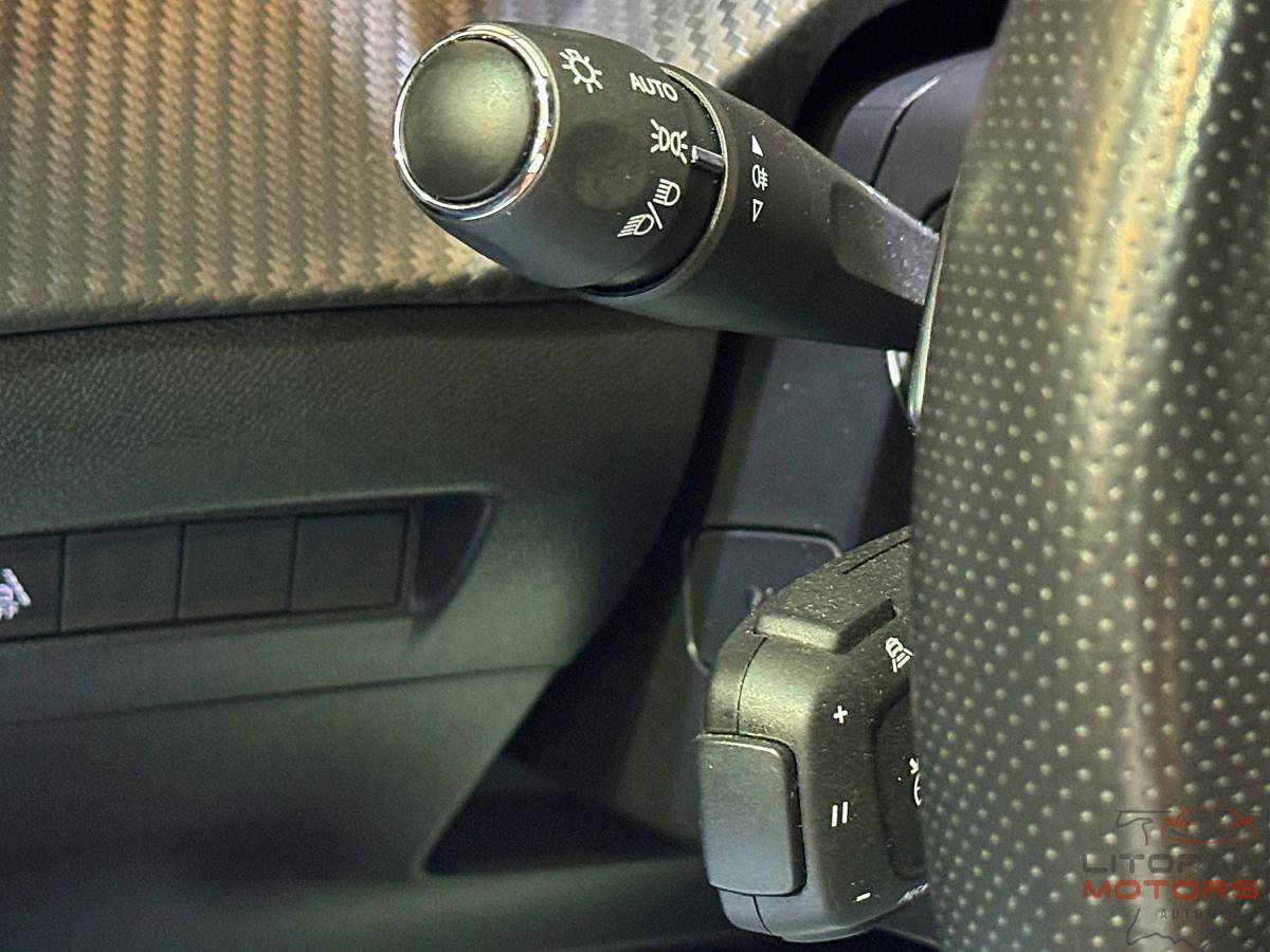 peugeot-208-2022-gasolina-1199cc