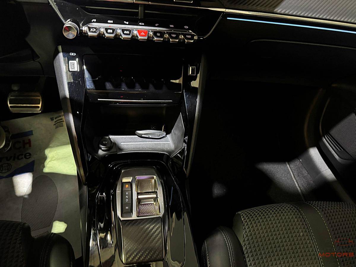 peugeot-208-2022-gasolina-1199cc