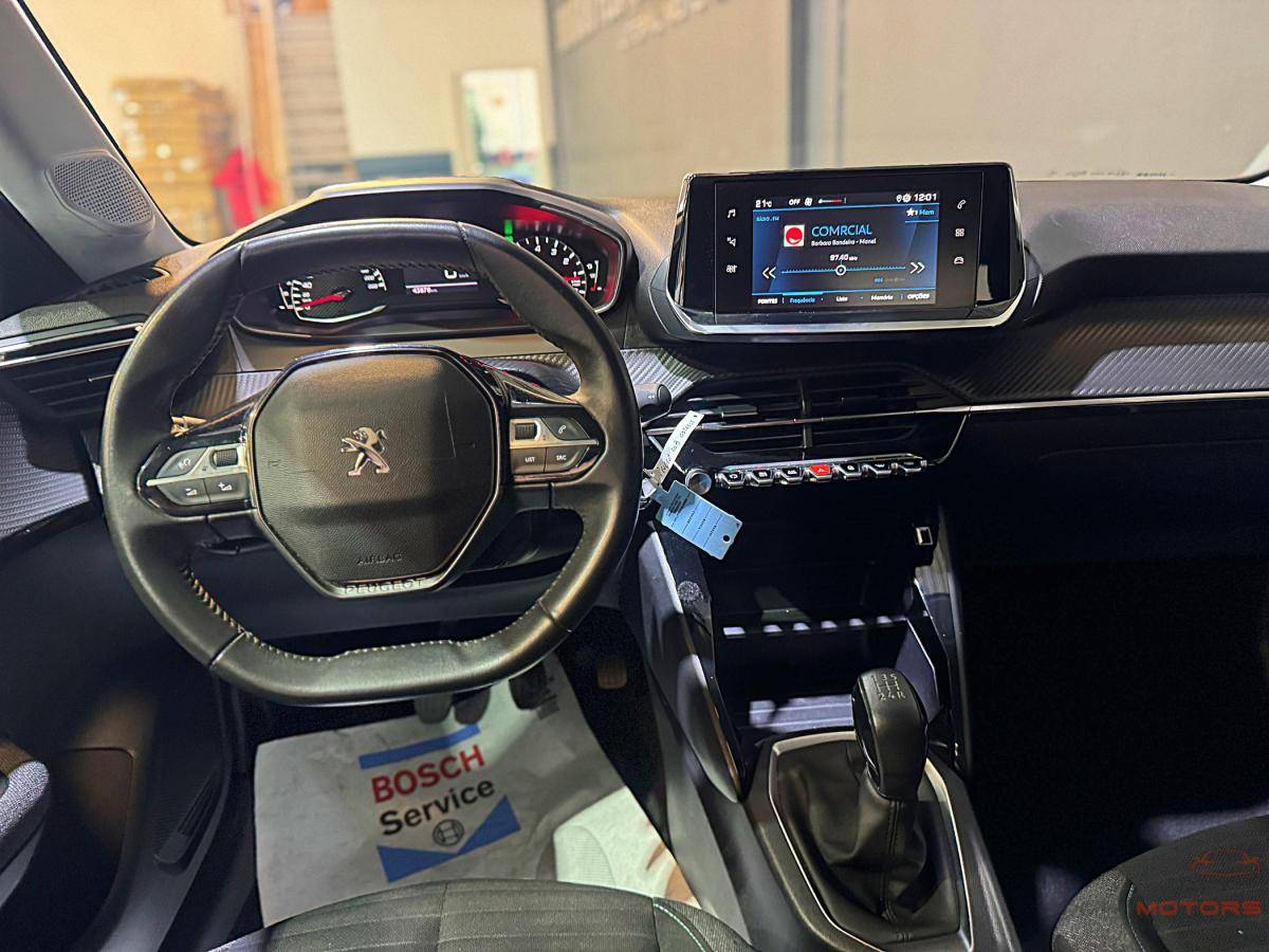 peugeot-208-2021-gasolina-1199cc