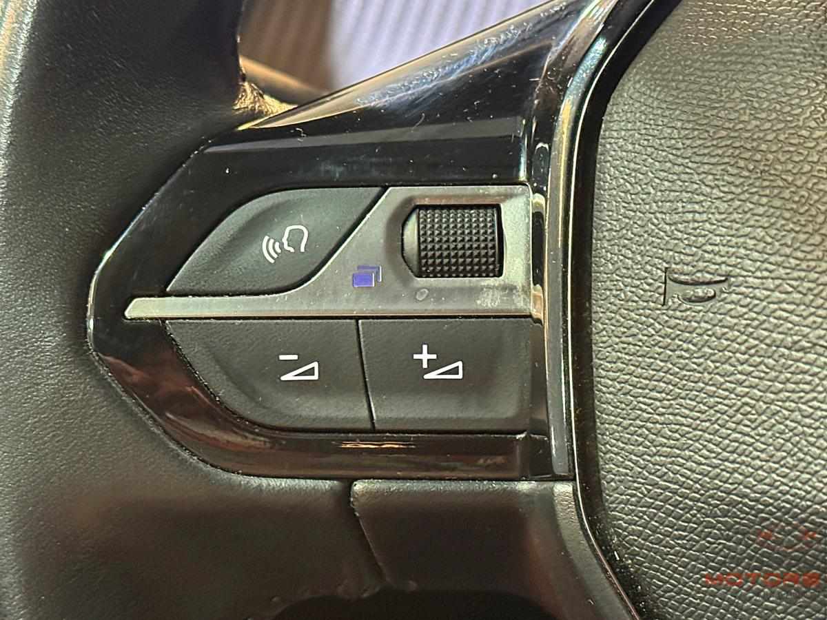 peugeot-208-2021-gasolina-1199cc