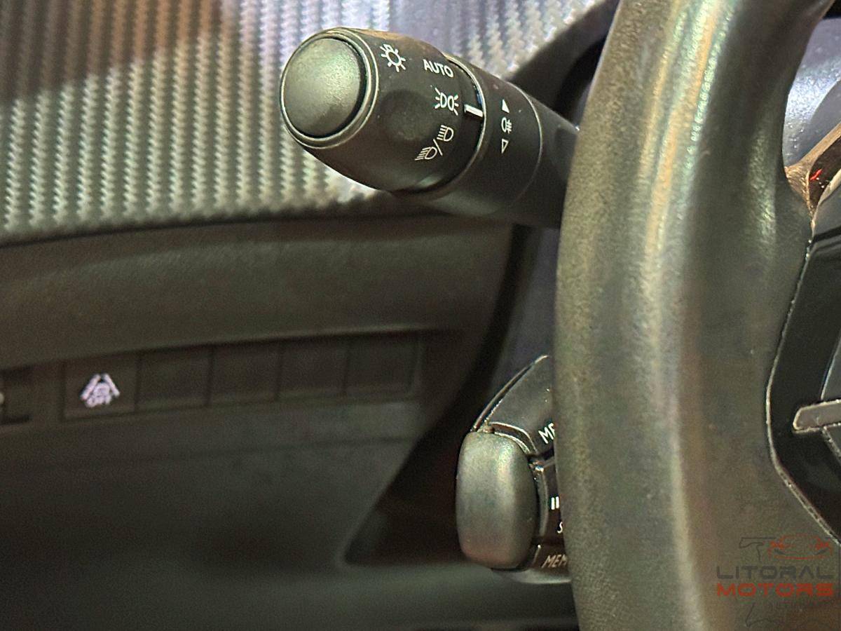 peugeot-208-2021-gasolina-1199cc
