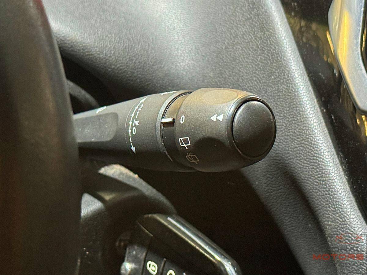 peugeot-208-2016-gasolina-1199cc