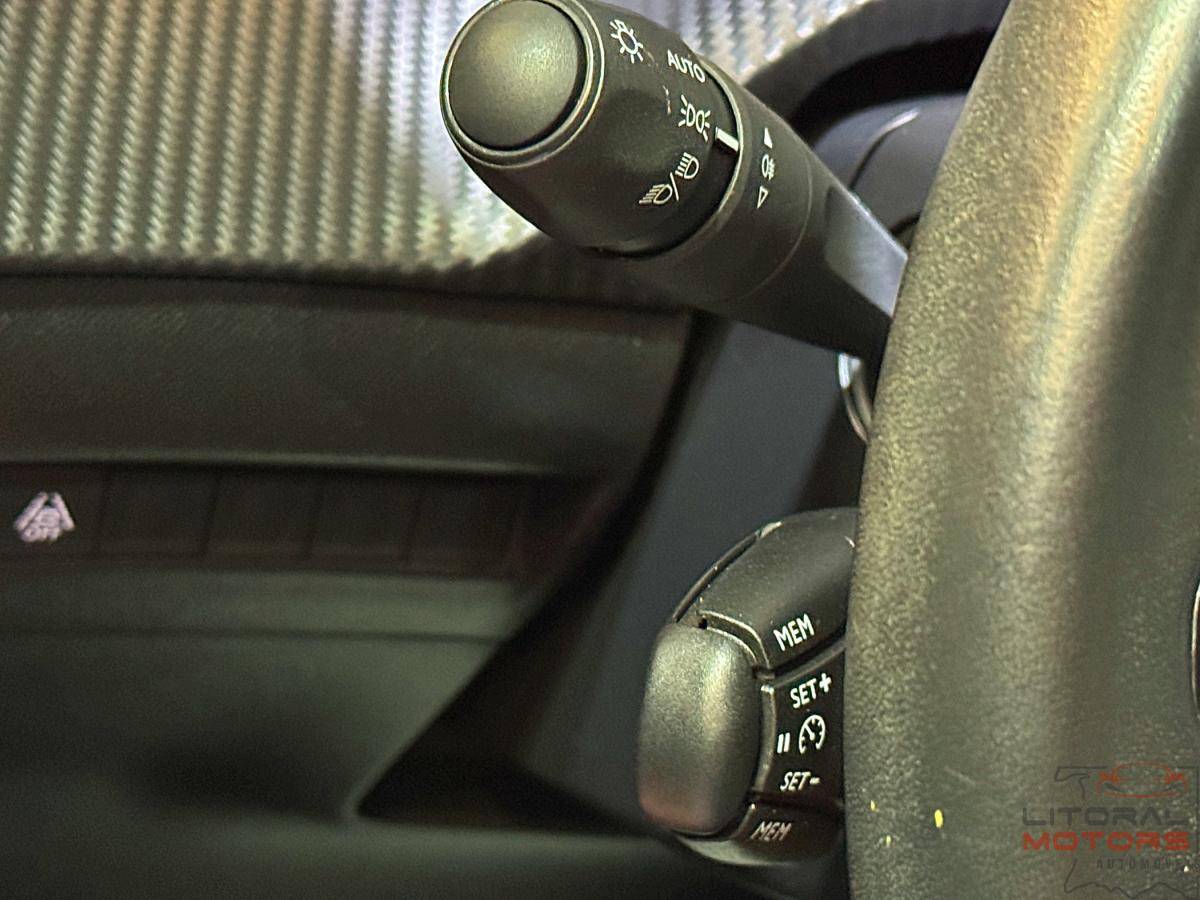 peugeot-208-2021-gasolina-1199cc
