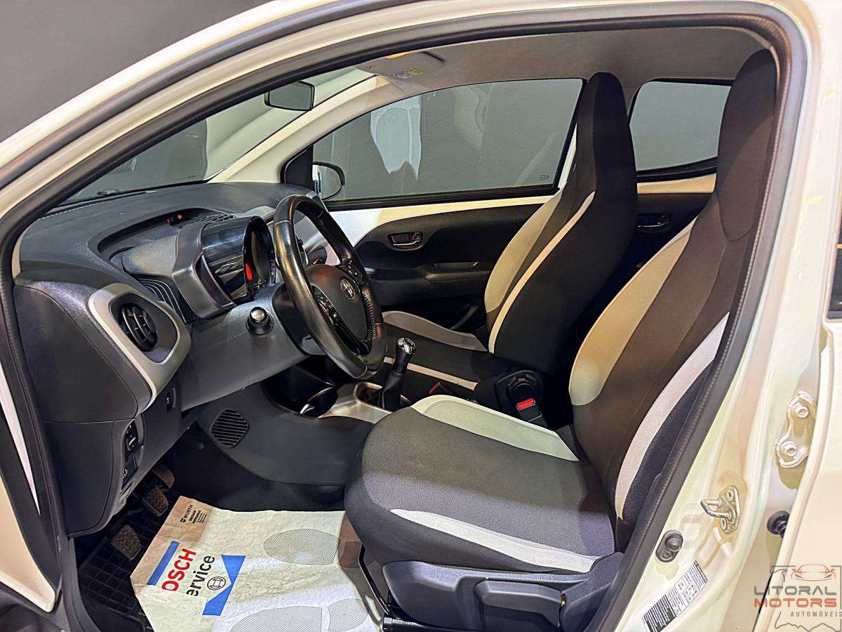 toyota-aygo-2018-gasolina-998cc