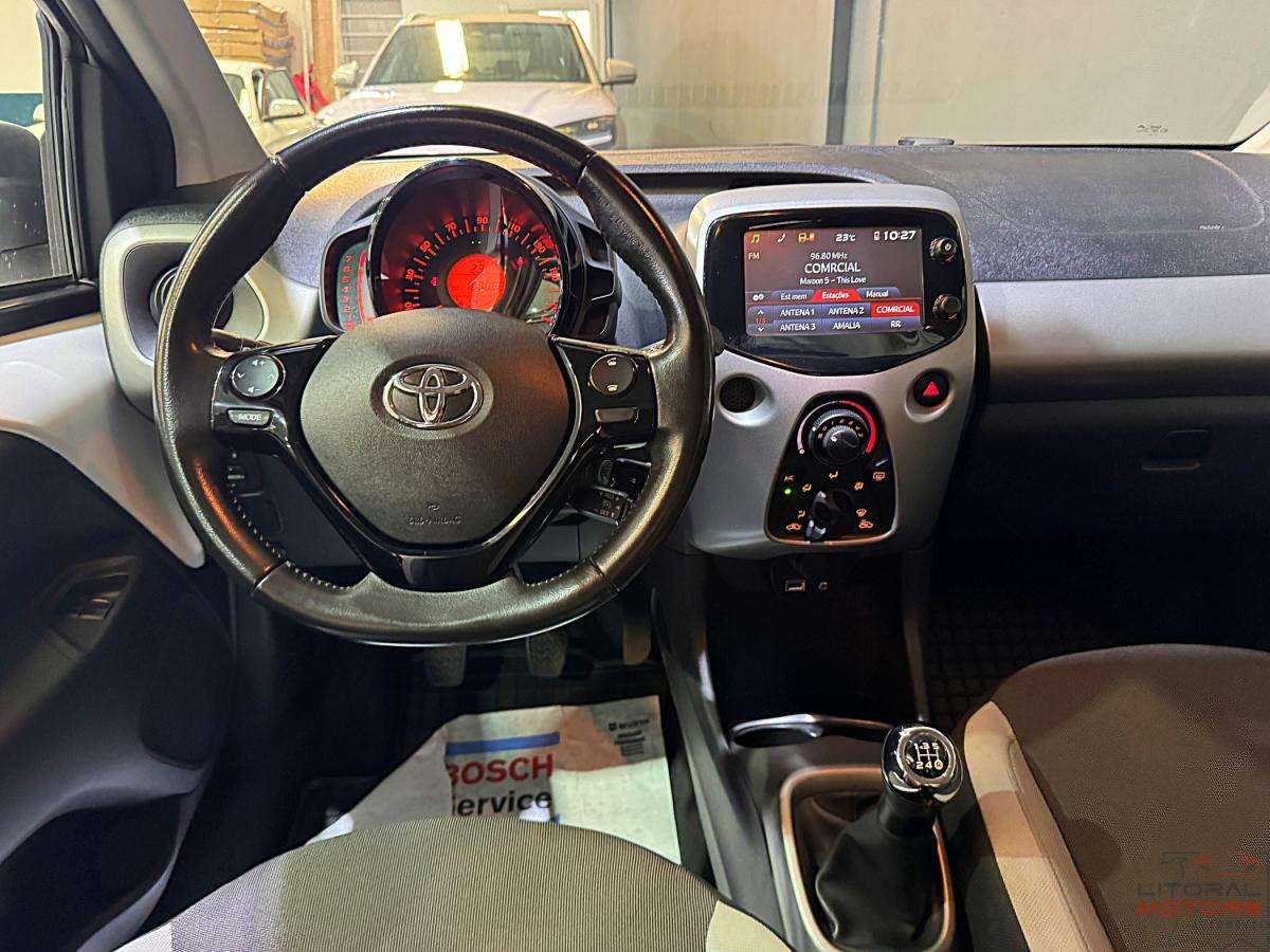 toyota-aygo-2018-gasolina-998cc