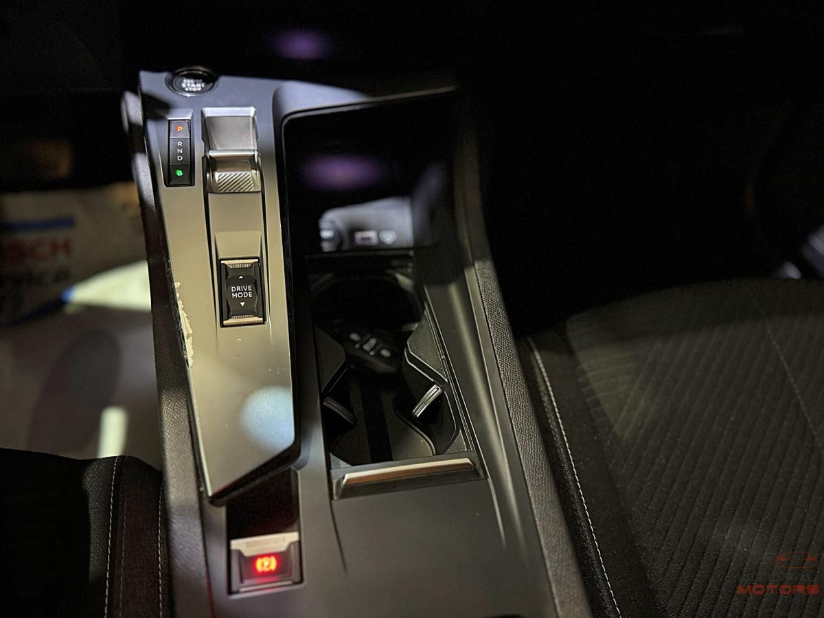 peugeot-308-sw-2023-hibrido-a-gasolina-1598cc