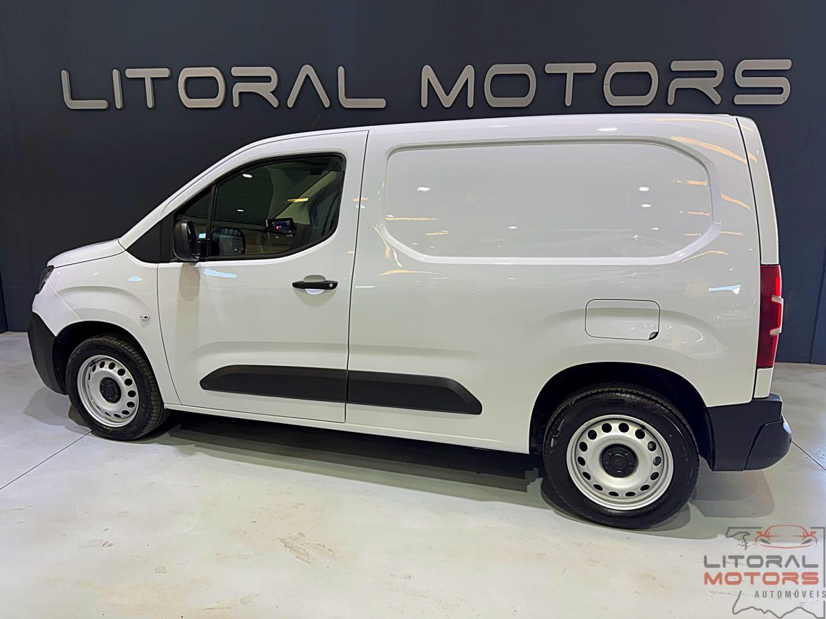fiat-doblo-2023-diesel-1499cc