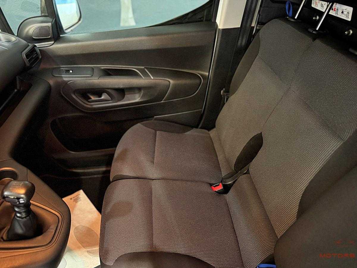 fiat-doblo-2023-diesel-1499cc