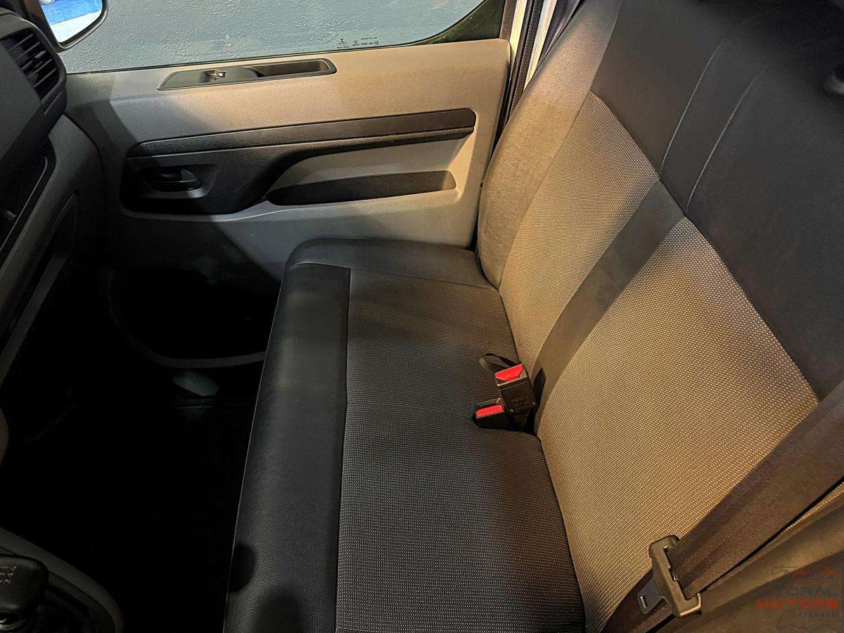 peugeot-expert-2022-diesel-1499cc