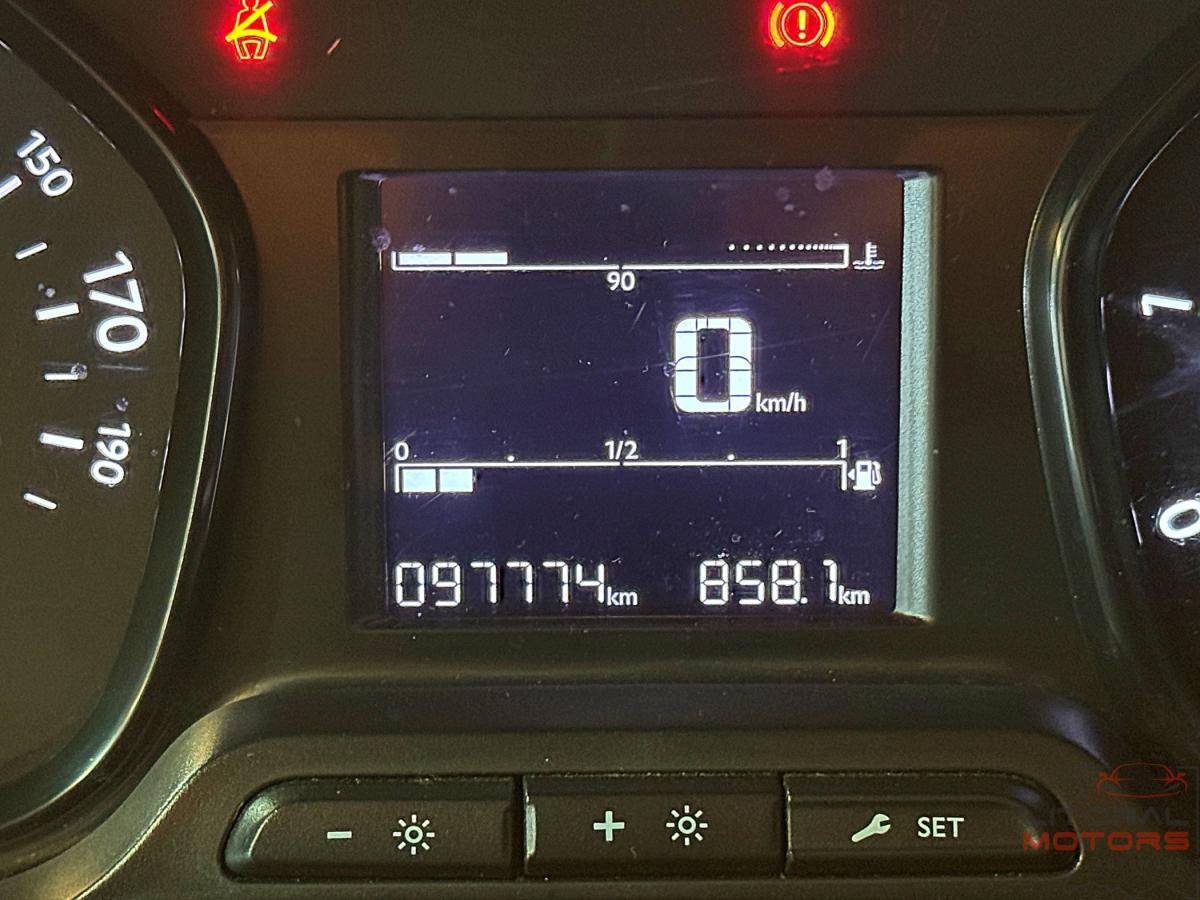 peugeot-expert-2022-diesel-1499cc