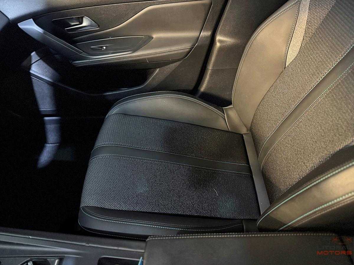 peugeot-308-sw-2023-gasolina-1199cc