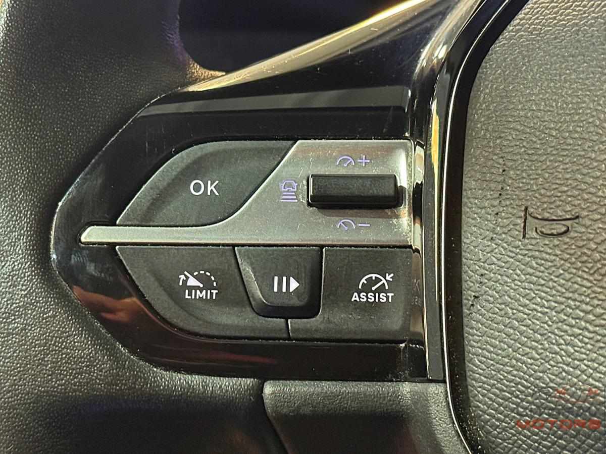 peugeot-308-sw-2023-gasolina-1199cc