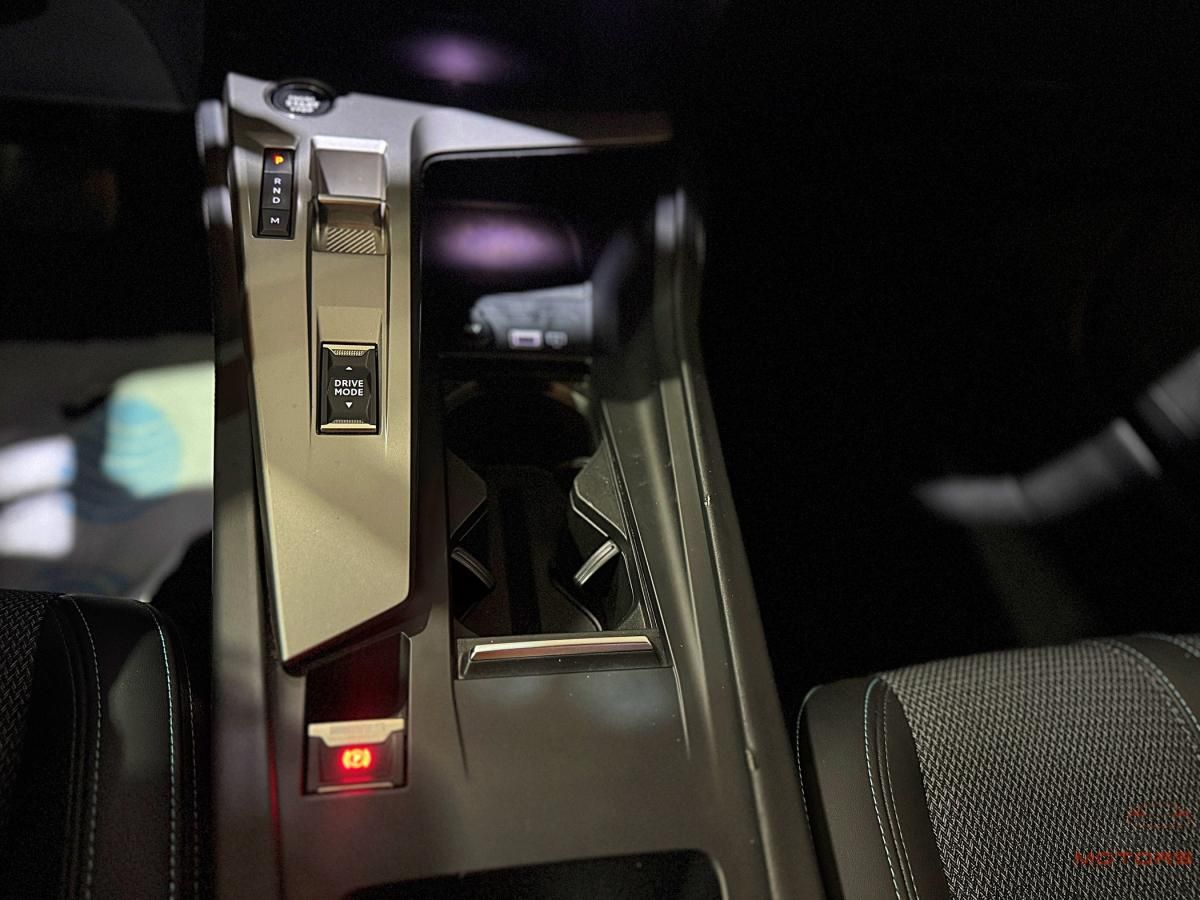 peugeot-308-sw-2023-gasolina-1199cc