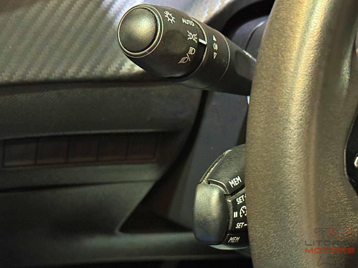 peugeot-208-2024-gasolina-1199cc