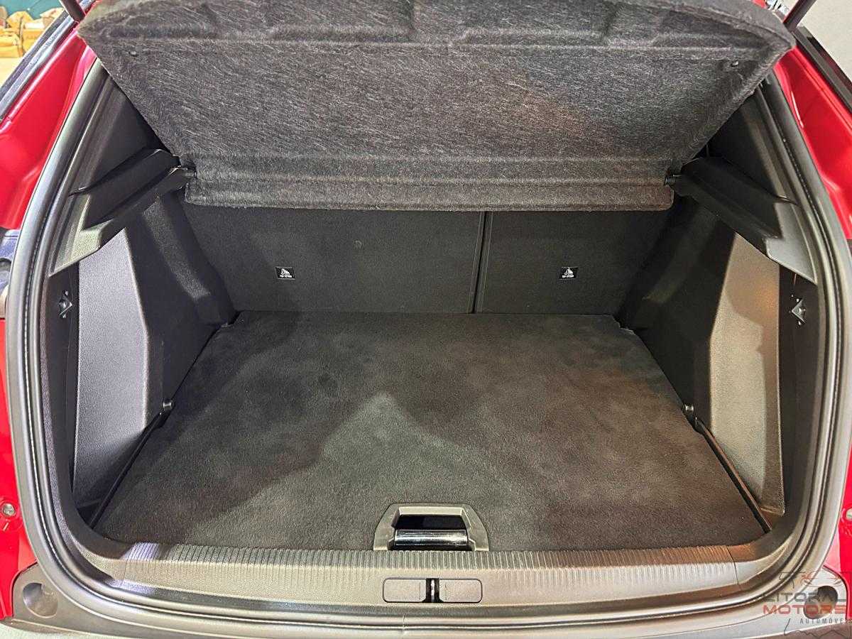 peugeot-2008-2024-gasolina-1199cc