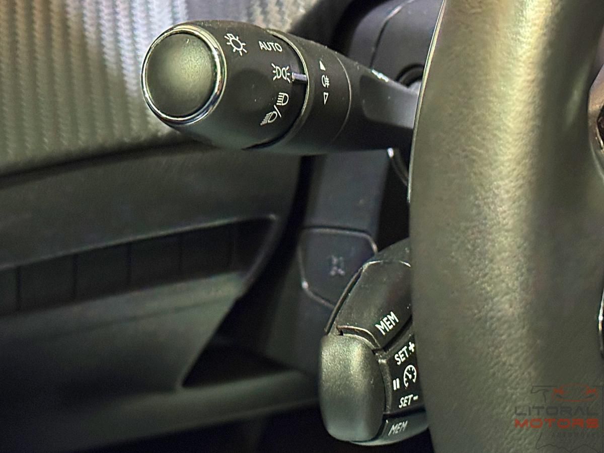 peugeot-2008-2024-gasolina-1199cc