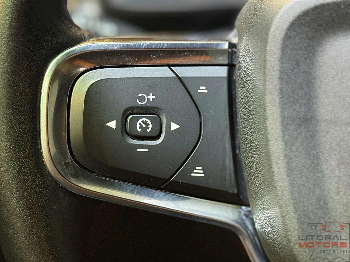 volvo-xc40-2021-hibrido-a-gasolina-1477cc