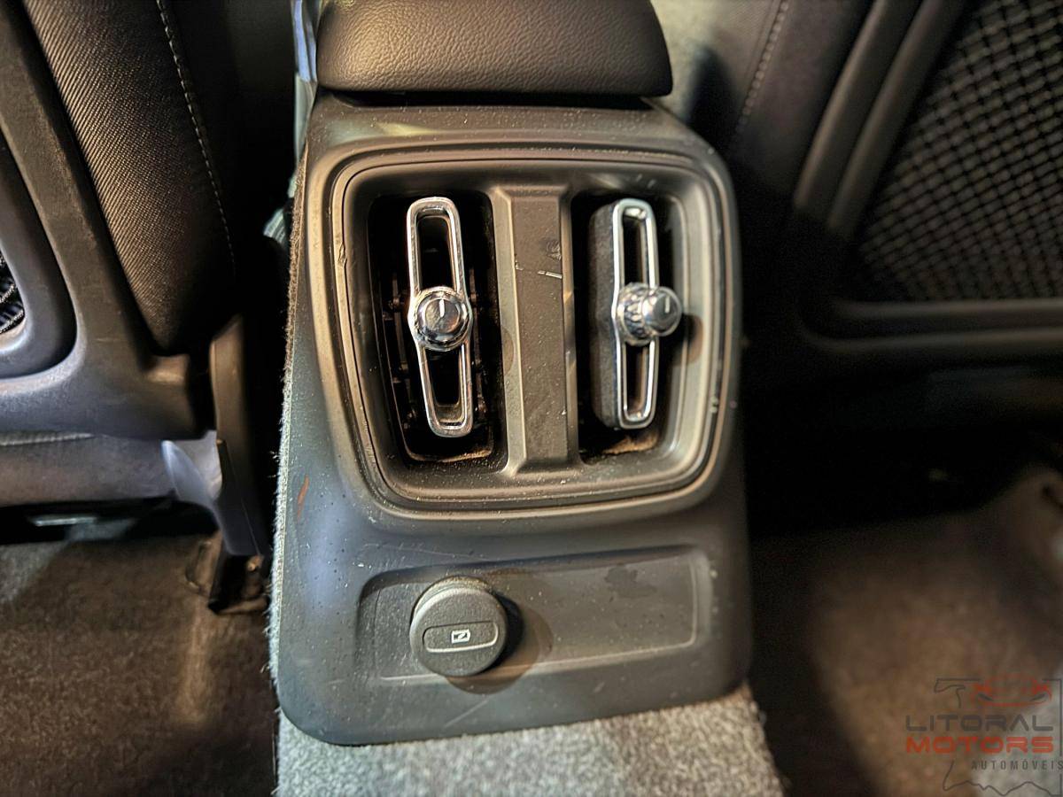 volvo-xc40-2021-hibrido-a-gasolina-1477cc