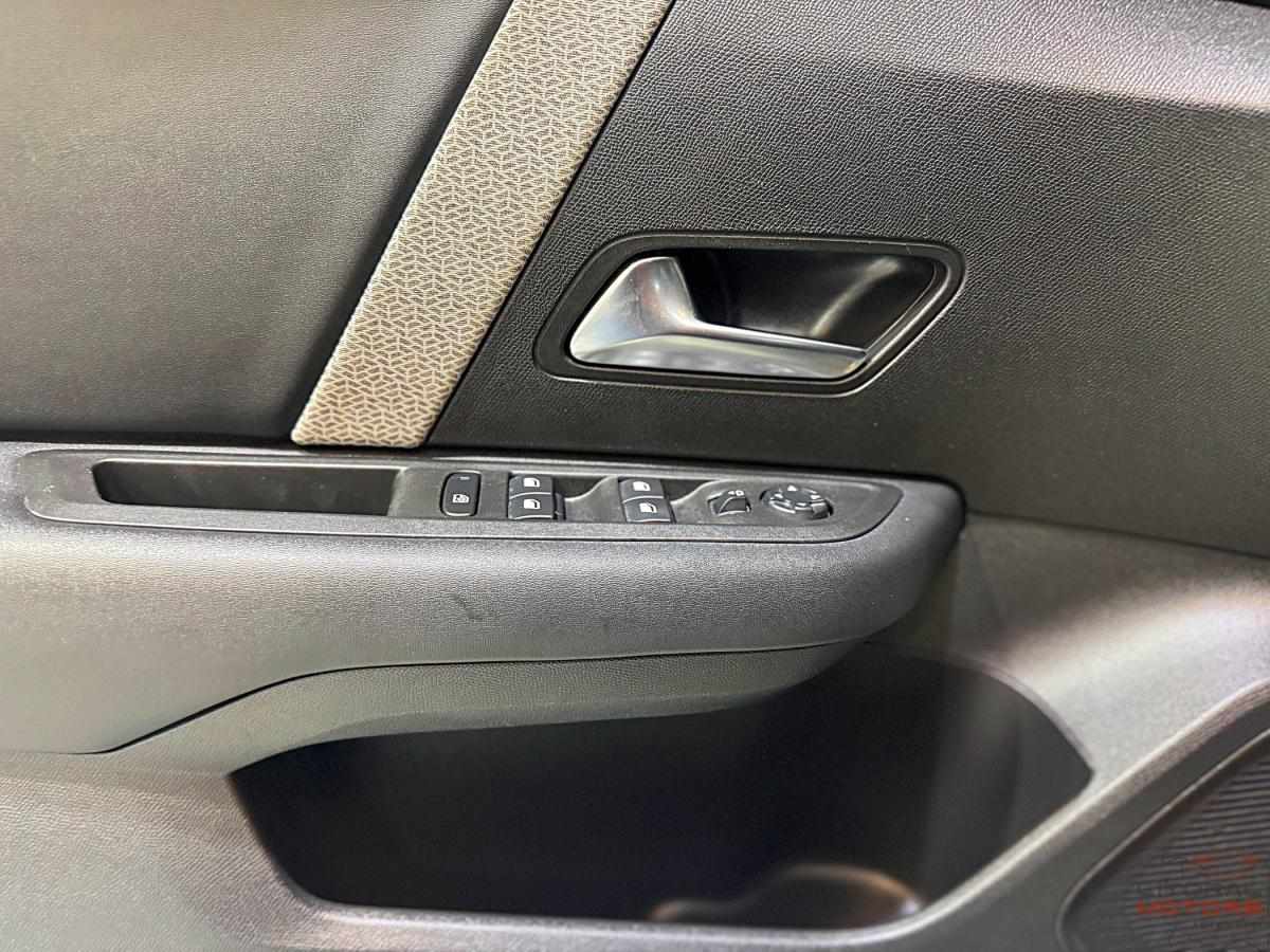 citroen-c4-2024-gasolina-1199cc