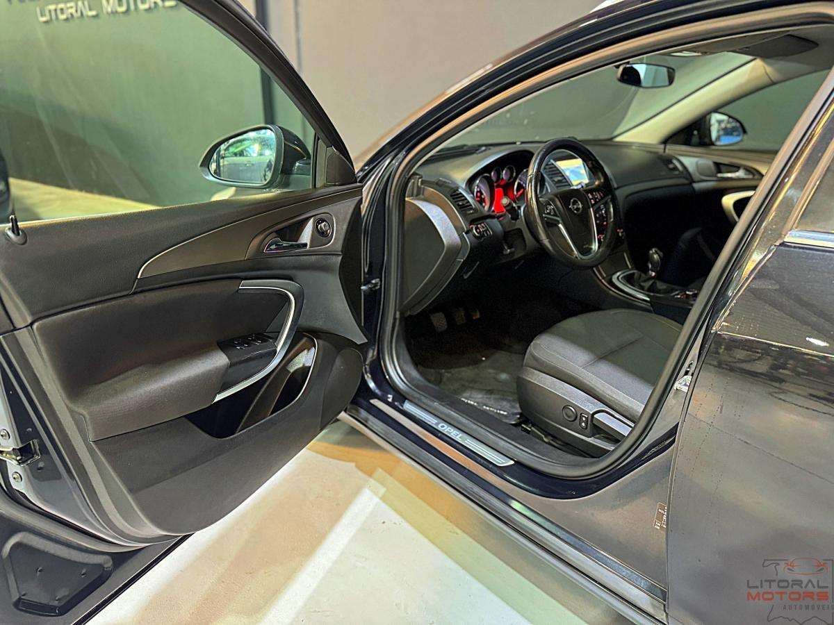 opel-insignia-sports-tourer-2012-diesel-1956cc