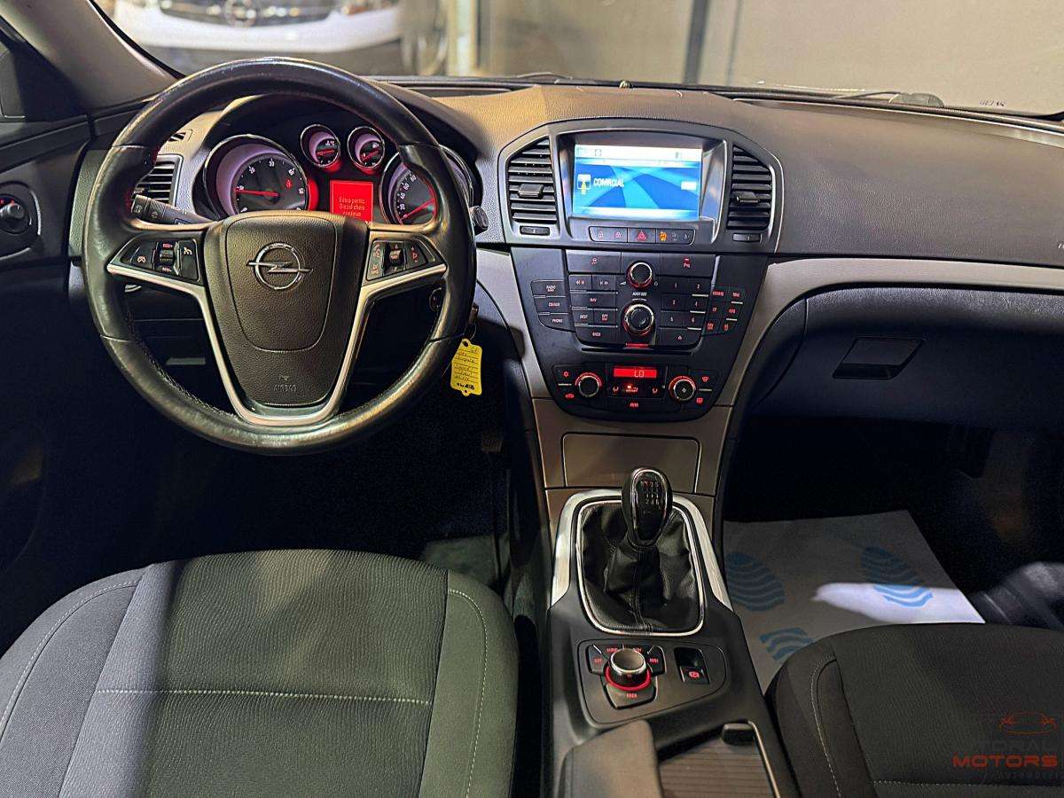 opel-insignia-sports-tourer-2012-diesel-1956cc