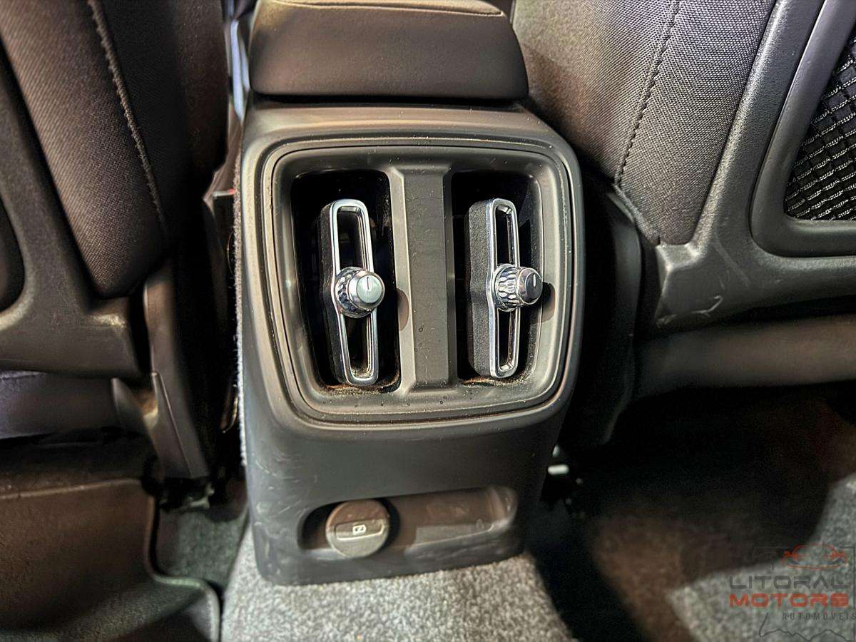 volvo-xc40-2023-eletrico-500cc