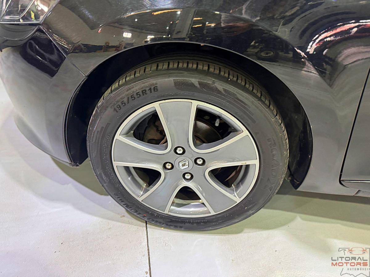 renault-clio-sport-tourer-2015-diesel-1461cc