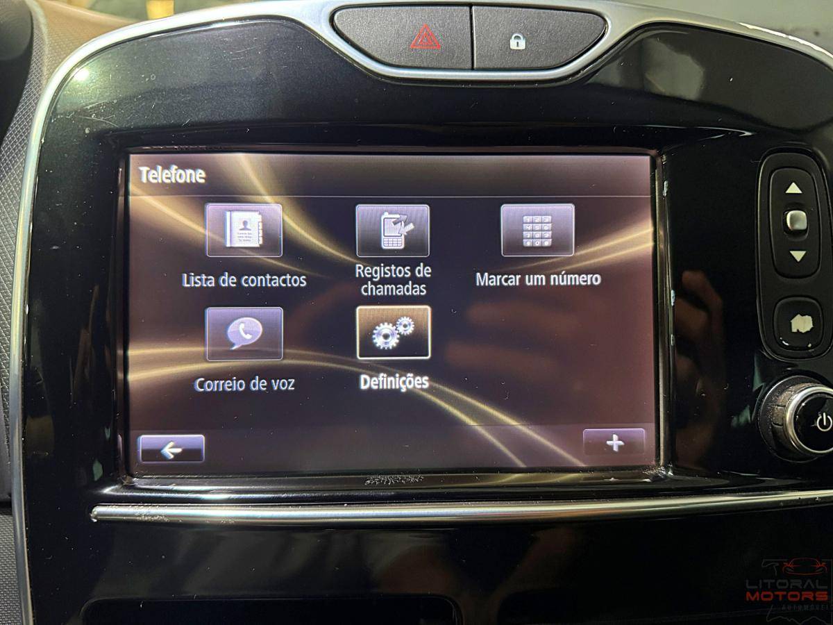 renault-clio-sport-tourer-2015-diesel-1461cc