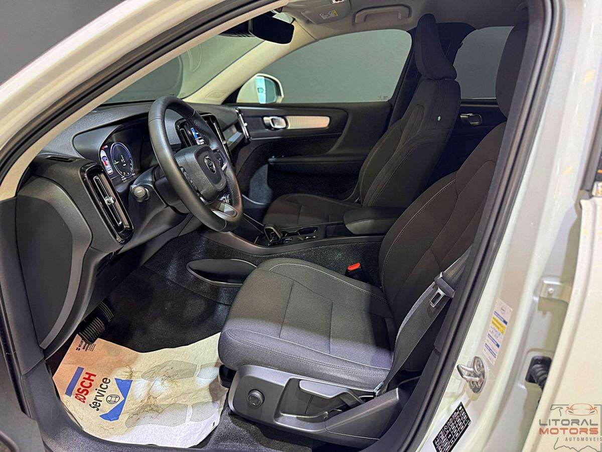 volvo-xc40-2022-hibrido-a-gasolina-1477cc