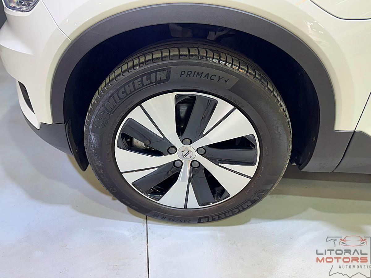 volvo-xc40-2022-hibrido-a-gasolina-1477cc