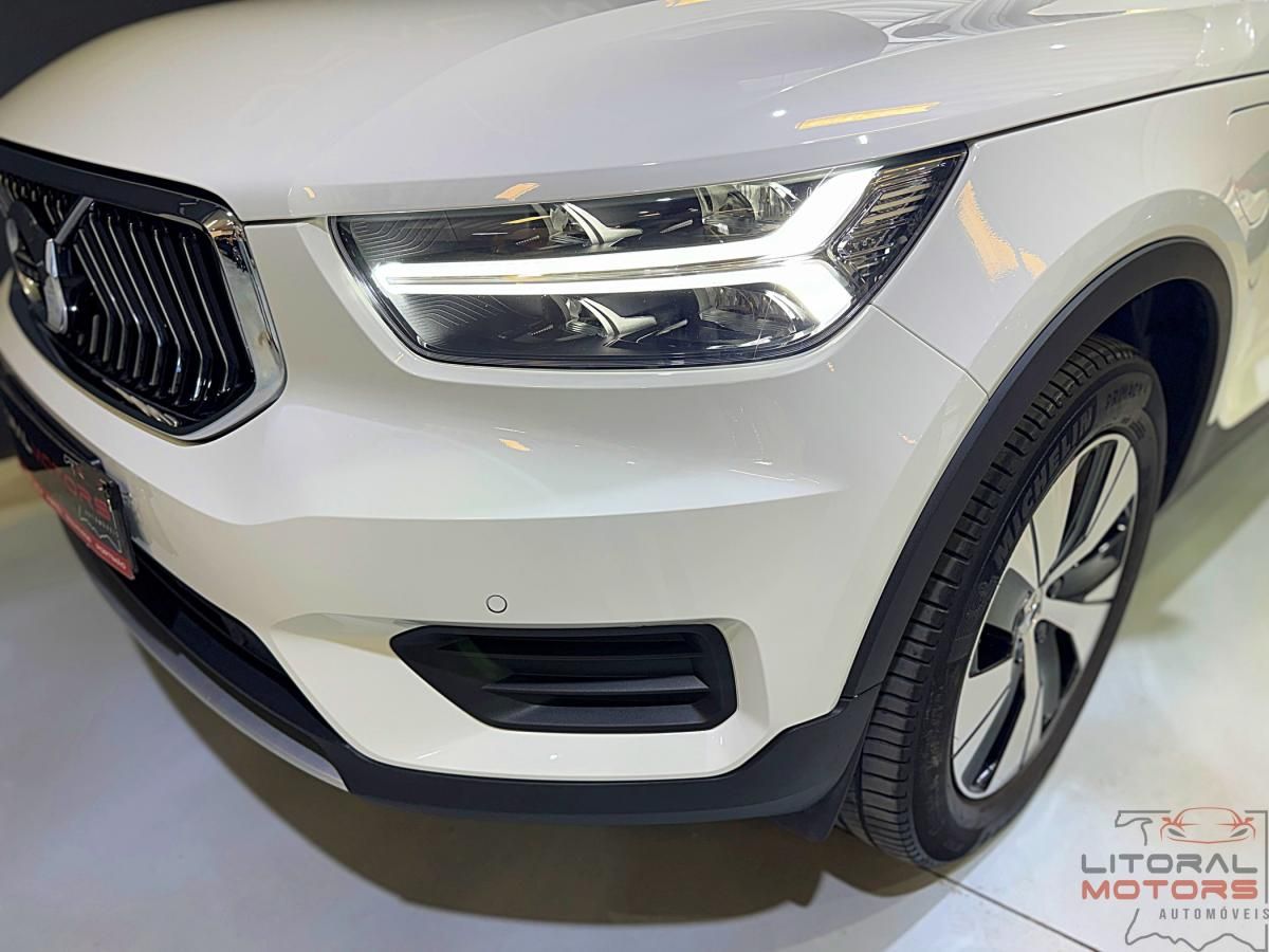 volvo-xc40-2022-hibrido-a-gasolina-1477cc