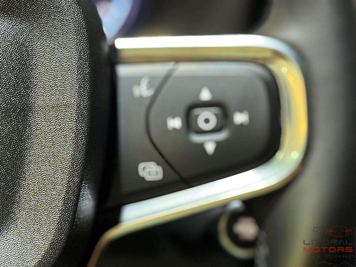 volvo-xc40-2022-hibrido-a-gasolina-1477cc