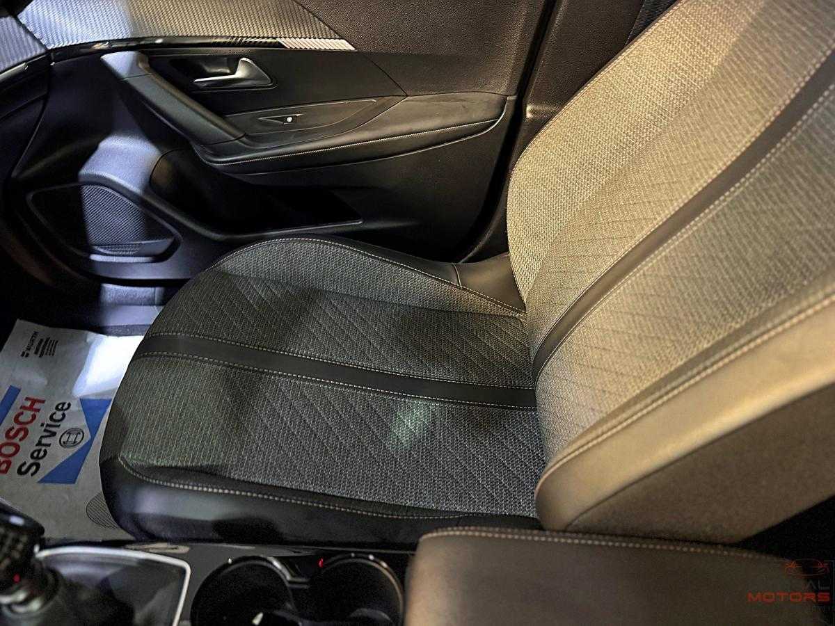 peugeot-2008-2024-gasolina-1199cc