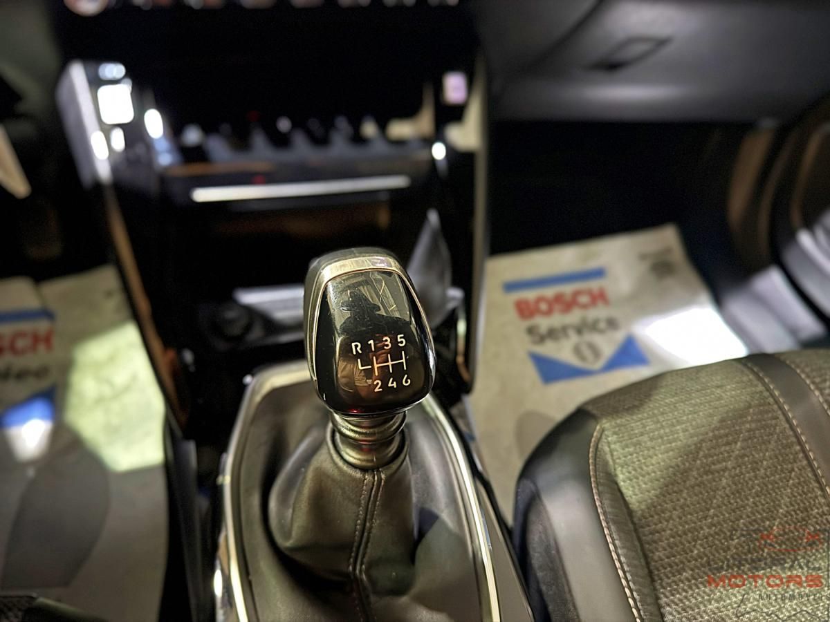 peugeot-2008-2024-gasolina-1199cc