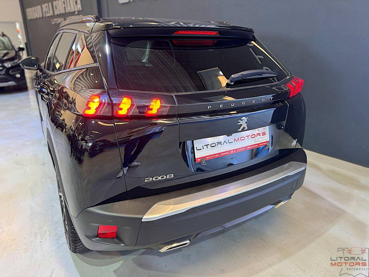 peugeot-2008-2022-gasolina-1199cc