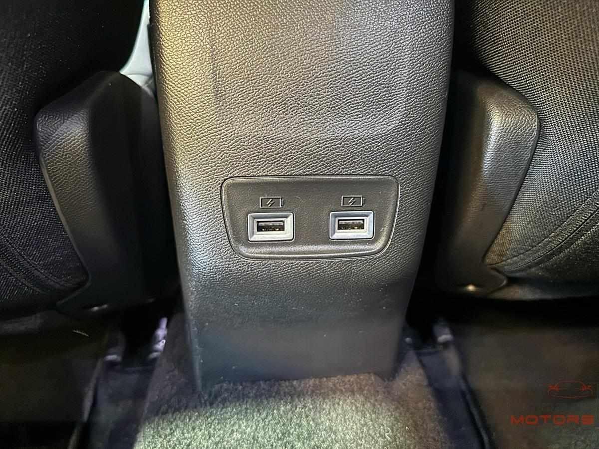 peugeot-2008-2022-gasolina-1199cc