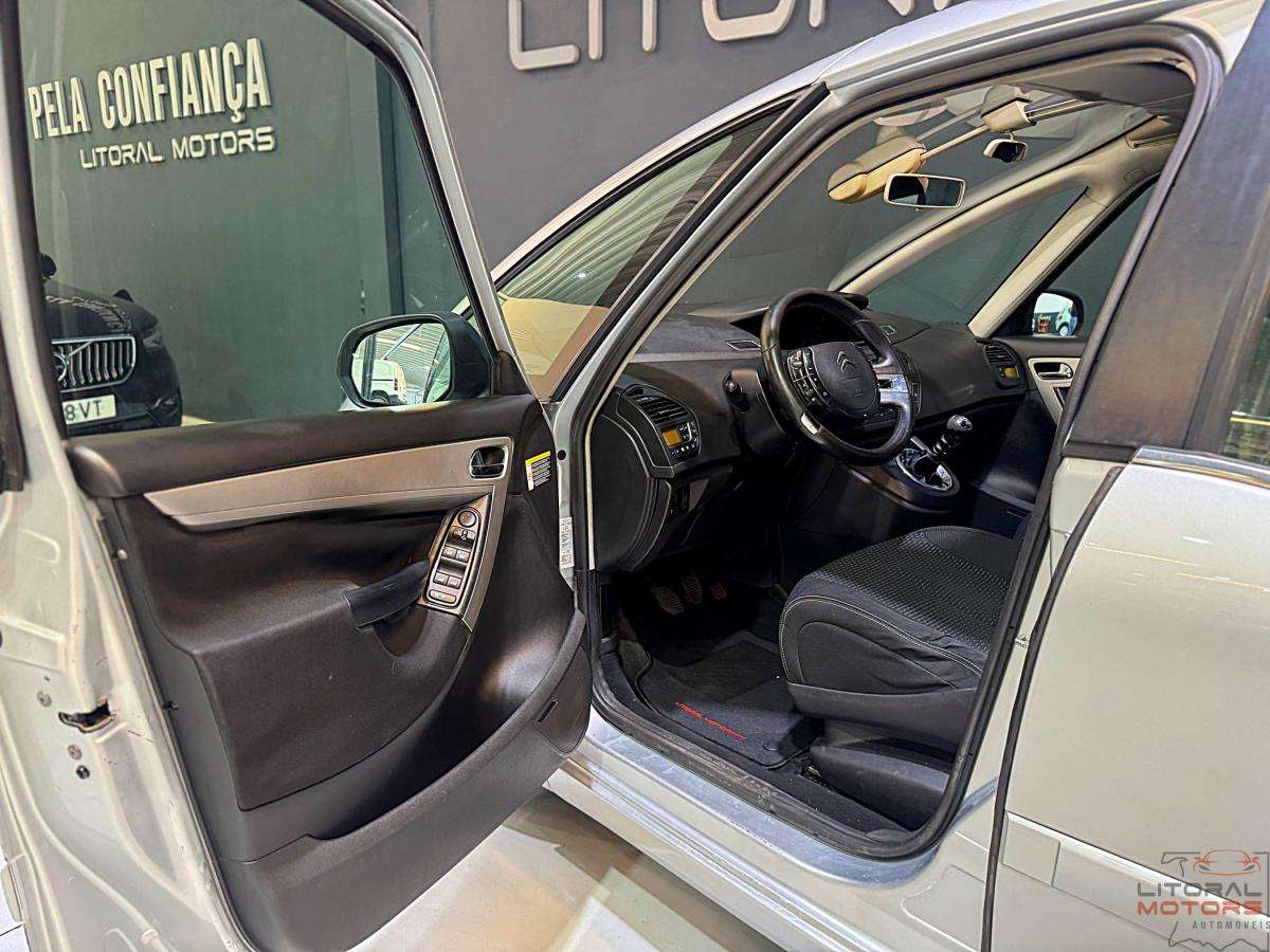 citroen-c4-picasso-2011-diesel-1560cc