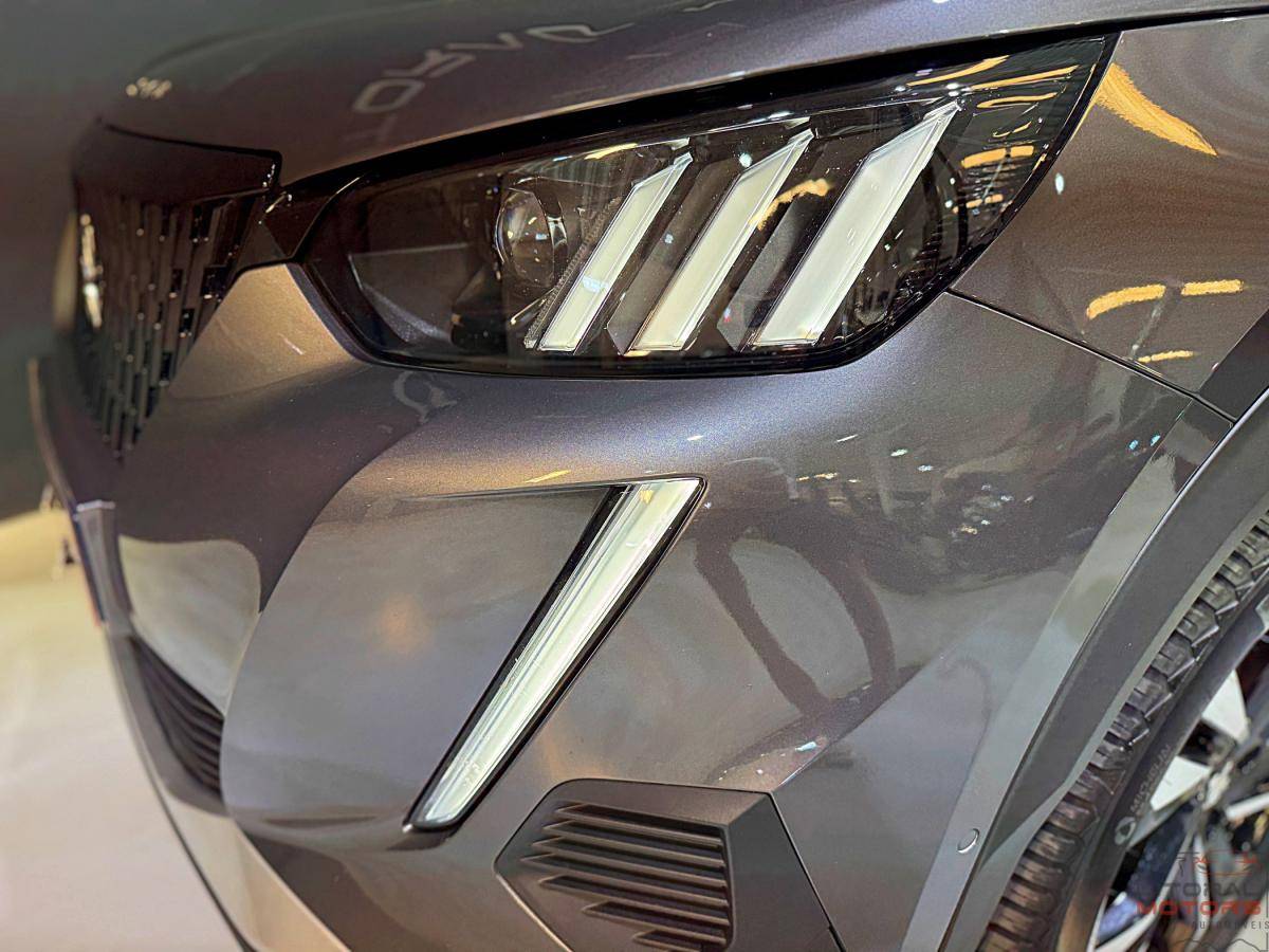 peugeot-2008-2023-gasolina-1199cc