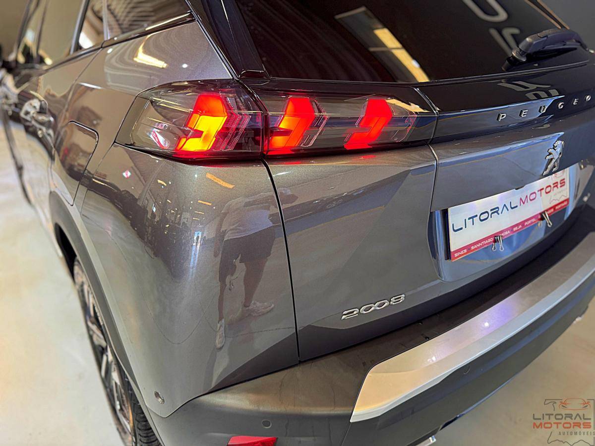 peugeot-2008-2023-gasolina-1199cc