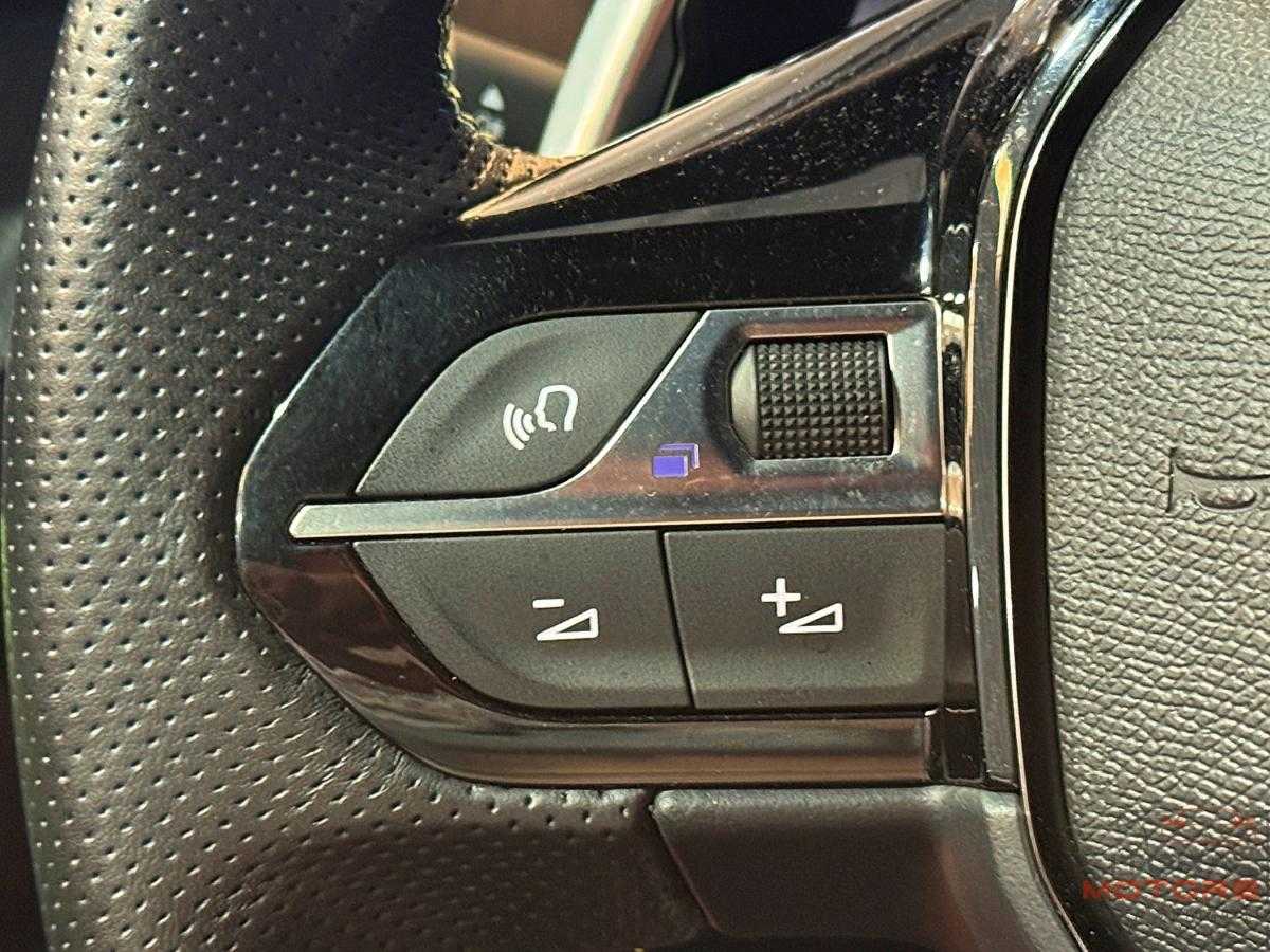 peugeot-2008-2023-gasolina-1199cc