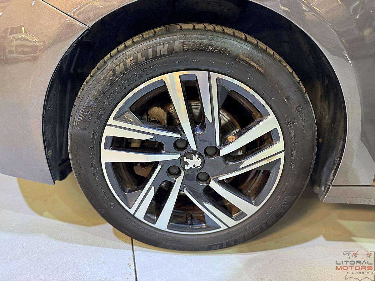 peugeot-208-2023-gasolina-1199cc