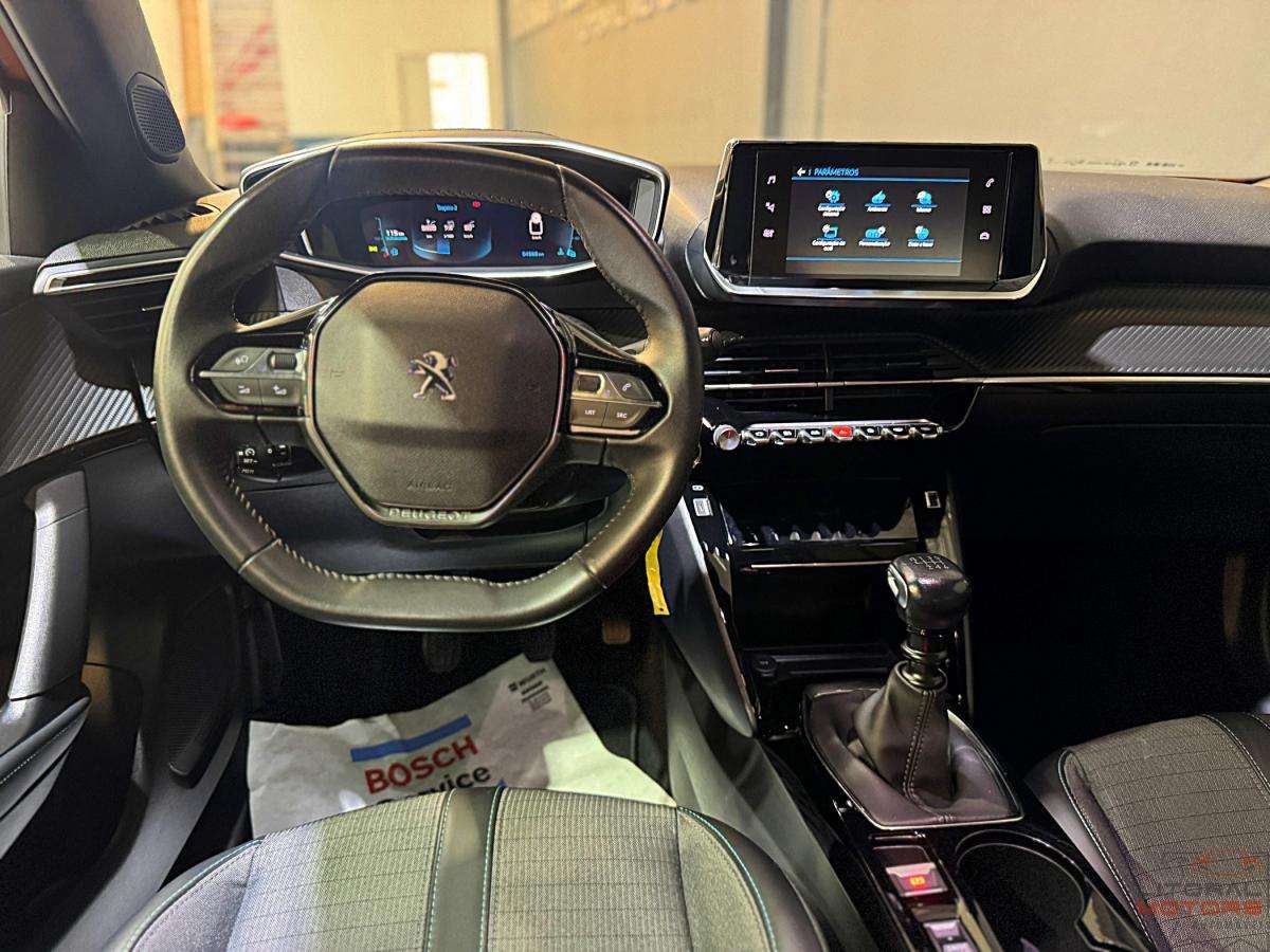 peugeot-2008-2023-gasolina-1199cc